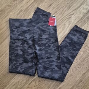SPANX Women's XL Camo Look At Me Now  Leggings - Gray NWT